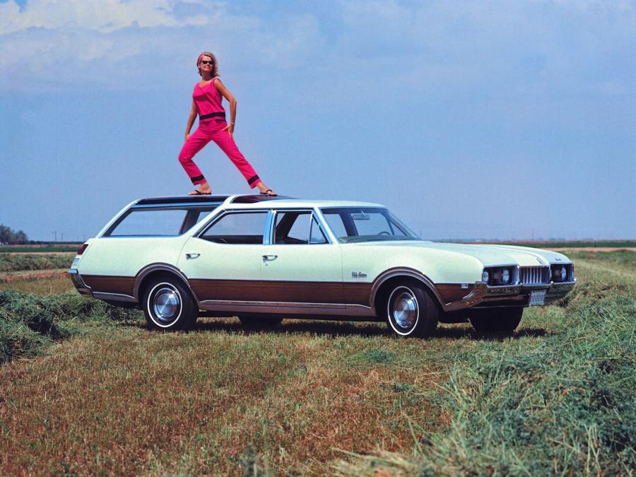  Oldsmobile Vista Cruiser Custom 1968 года  (фото 7 из 8)